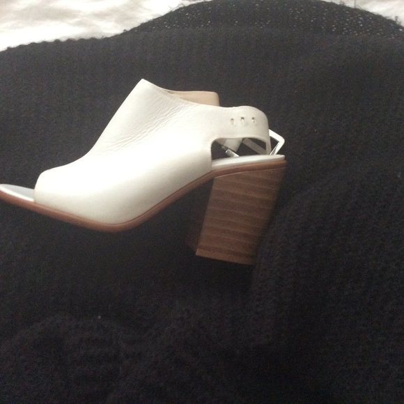 Zara white open toe ankle boot / bootie - Picture 5 of 6